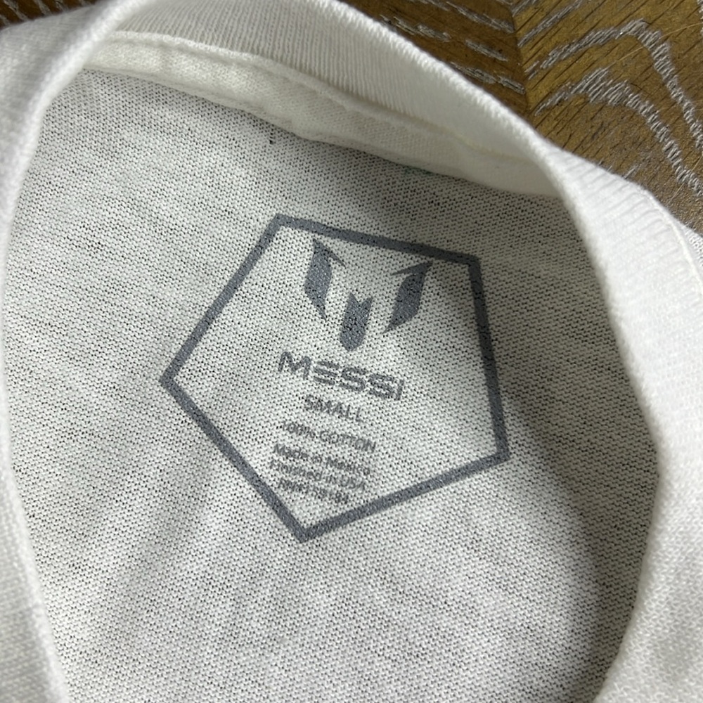 MESSI Kids White Pink 10 Messi GOAT Football Soccer Print Tee S - Picture 5 of 6